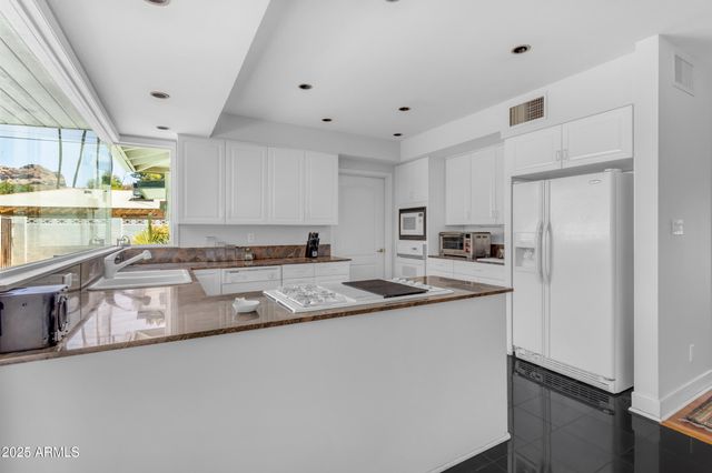 $1,590,000 | 4596 East Calle Ventura, Phoenix, AZ 85018