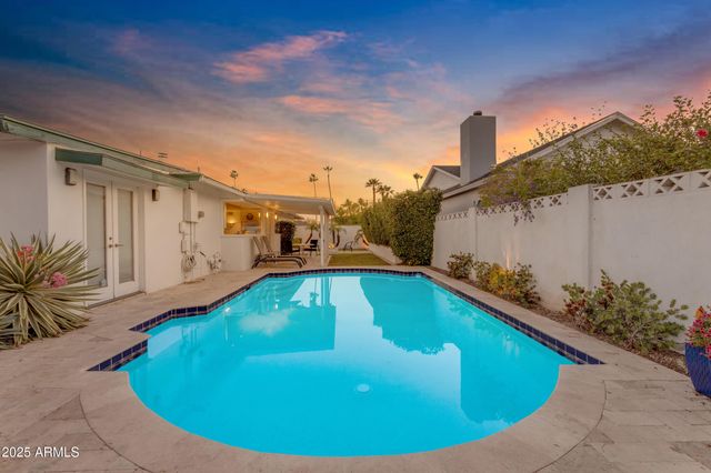 $1,590,000 | 4596 East Calle Ventura, Phoenix, AZ 85018