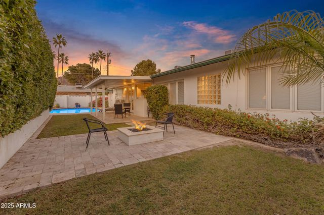 $1,590,000 | 4596 East Calle Ventura, Phoenix, AZ 85018