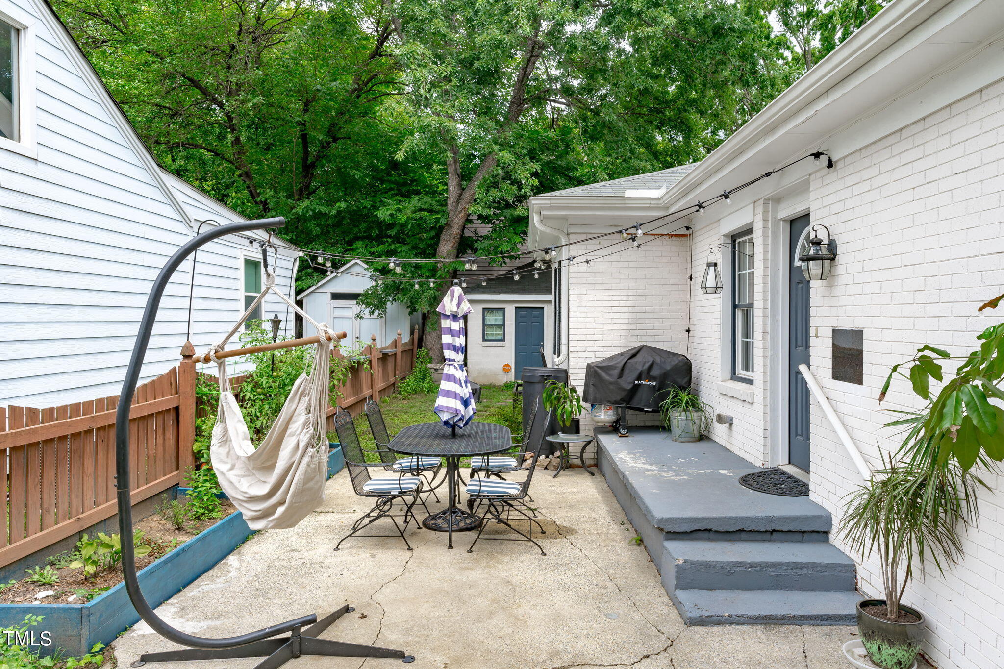 515 Freeman Street Raleigh, NC 27601 - Photo 30 of 44 a house view with a seating space