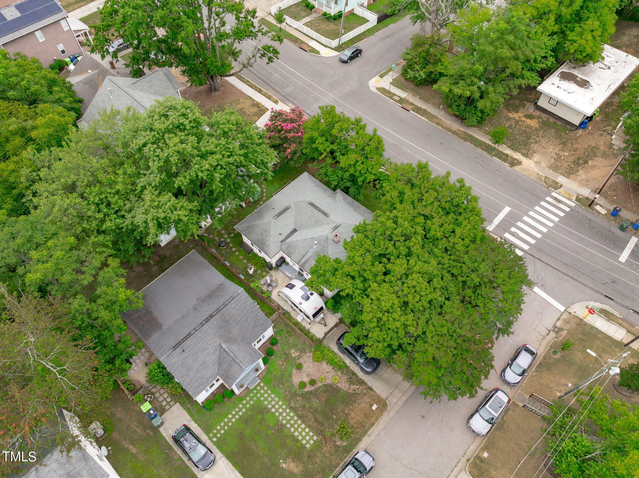 515 Freeman Street Raleigh, NC 27601 - Photo 37 of 44 an aerial view of a house