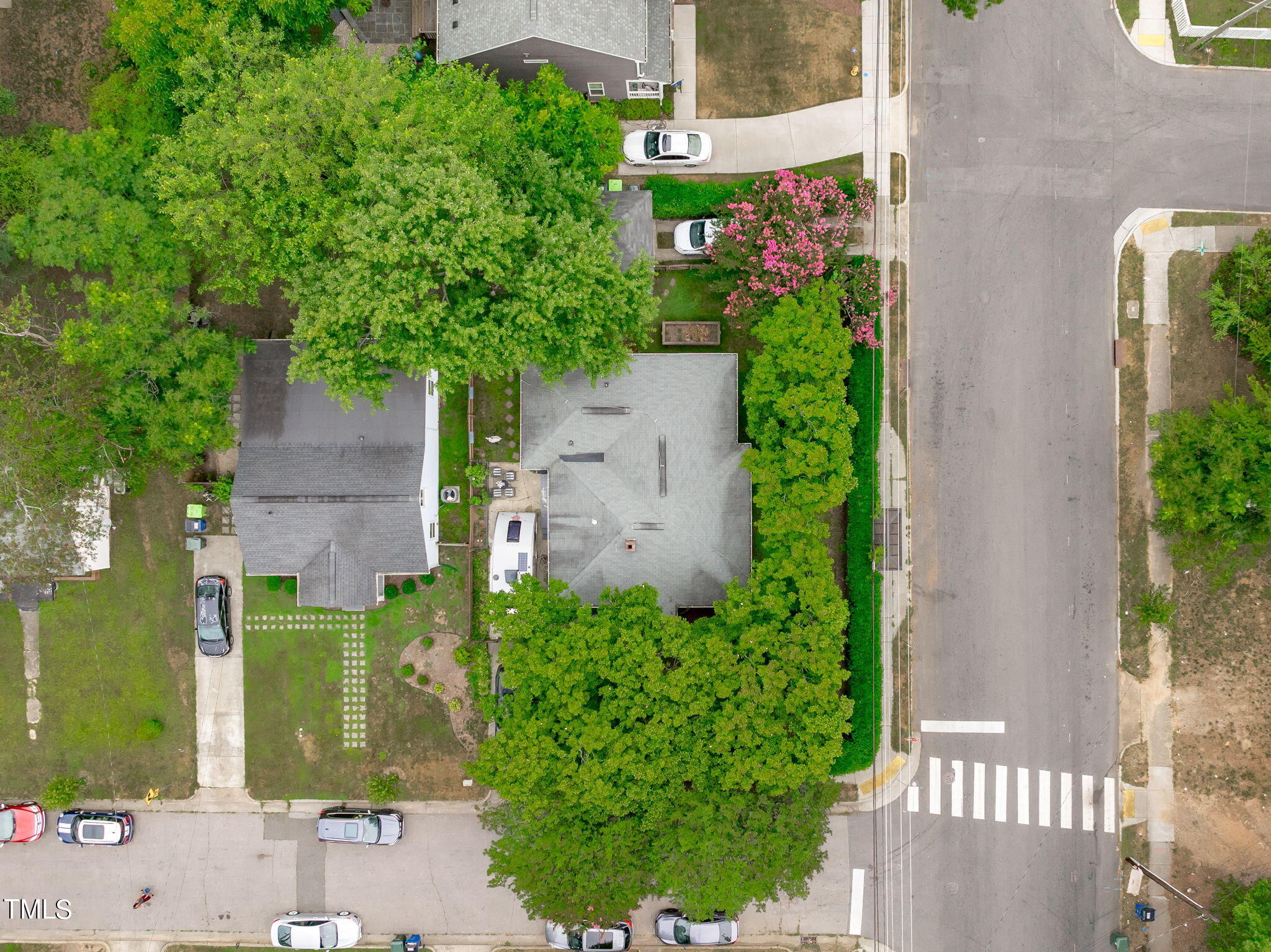 515 Freeman Street Raleigh, NC 27601 - Photo 40 of 44 an aerial view of a house