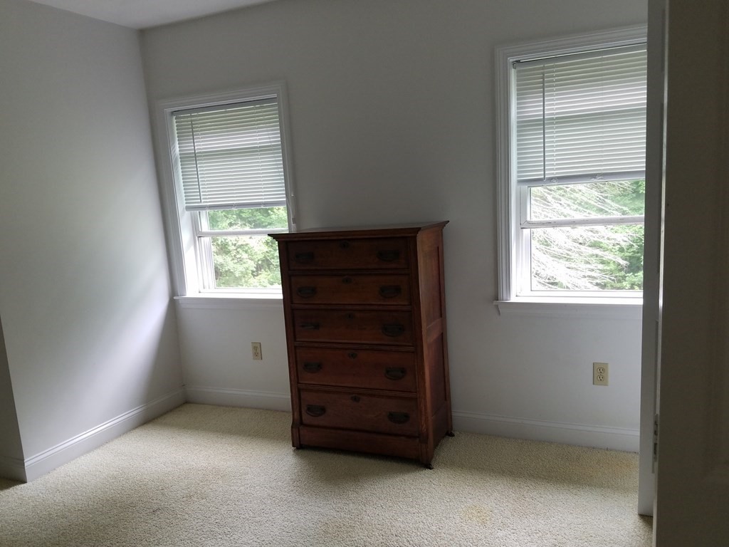 47 Middle Road Amesbury, MA 01913 - Photo 18 of 31