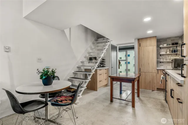 $348,000 | 1000 Union Street, Unit 401, Seattle, WA 98101