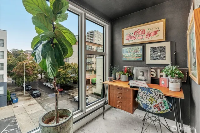 $348,000 | 1000 Union Street, Unit 401, Seattle, WA 98101