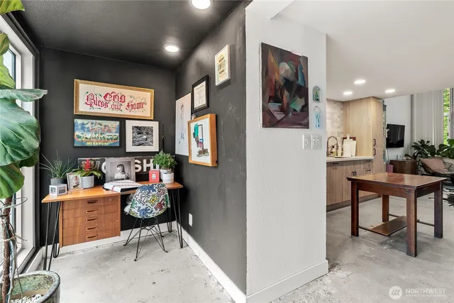$348,000 | 1000 Union Street, Unit 401, Seattle, WA 98101