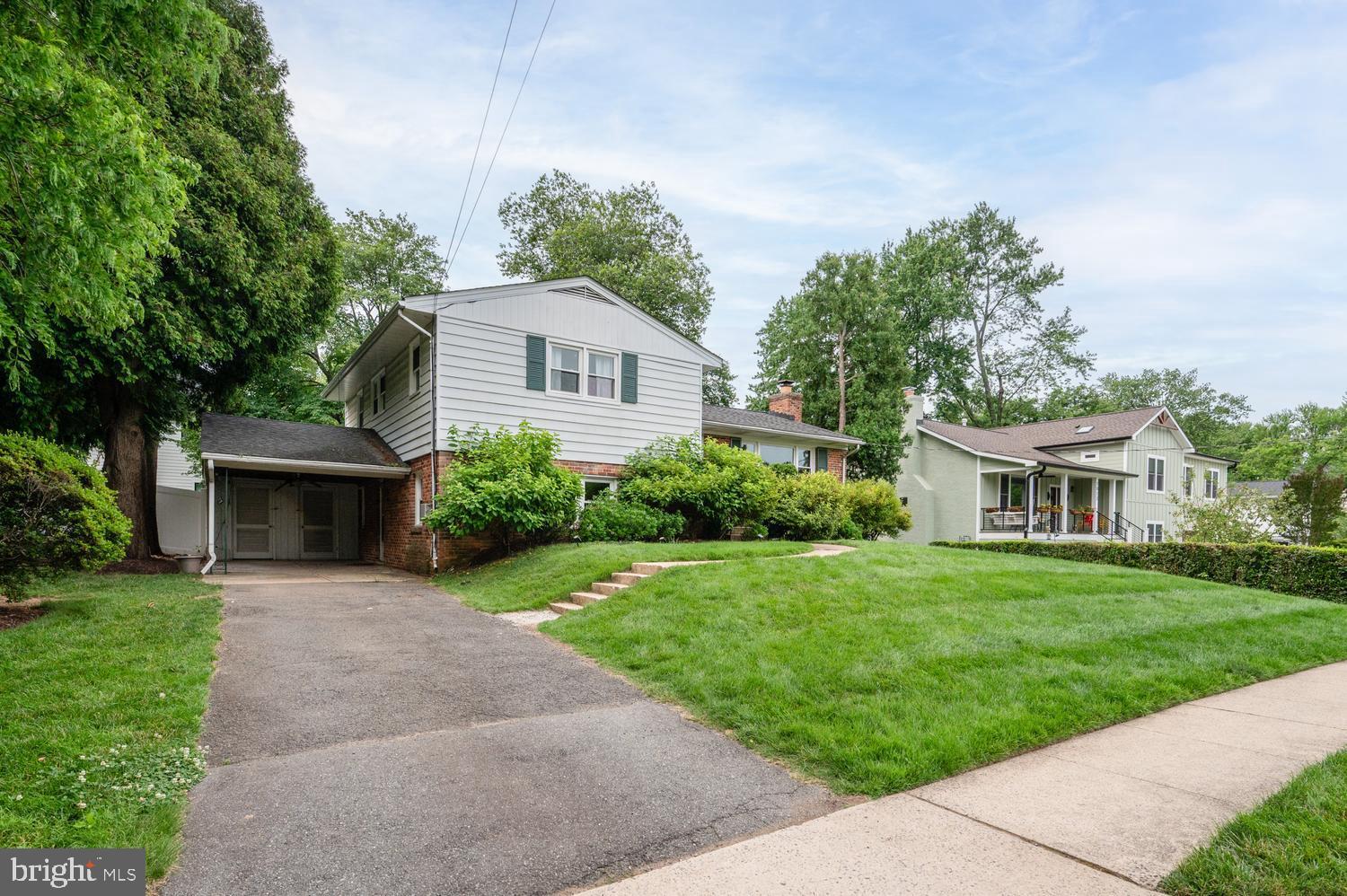 7011 Sea Cliff Road McLean, VA 22101 - Photo 2 of 37 Street View - Side