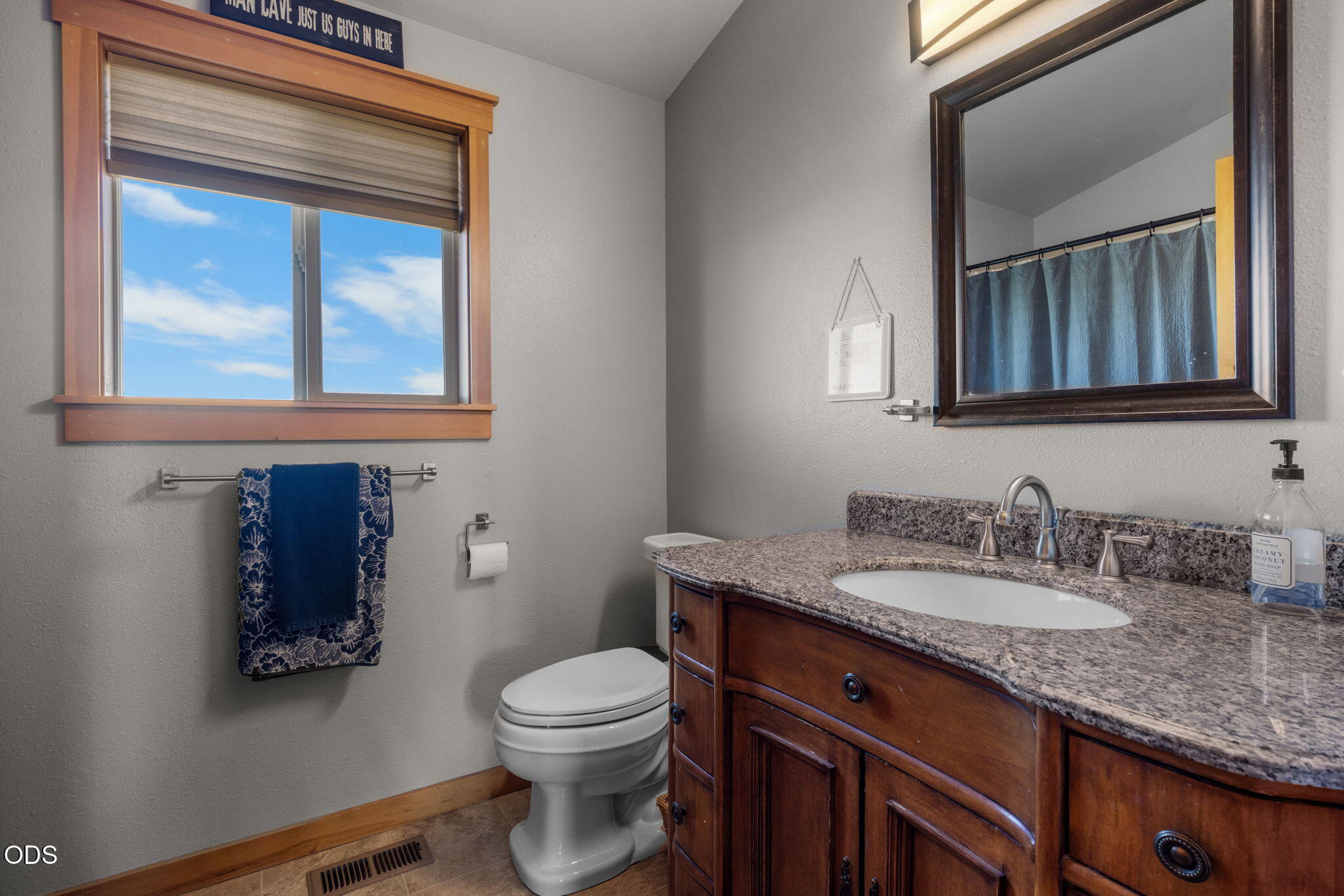 24605 Dodds Road Bend, OR 97701 - Photo 40 of 67