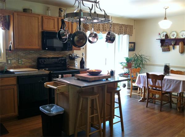 22 Churchill Road Templeton, MA 01468 - Photo 3 of 18