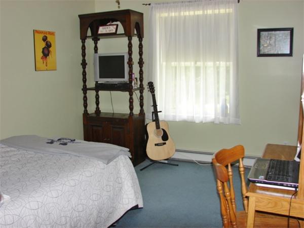 22 Churchill Road Templeton, MA 01468 - Photo 8 of 18