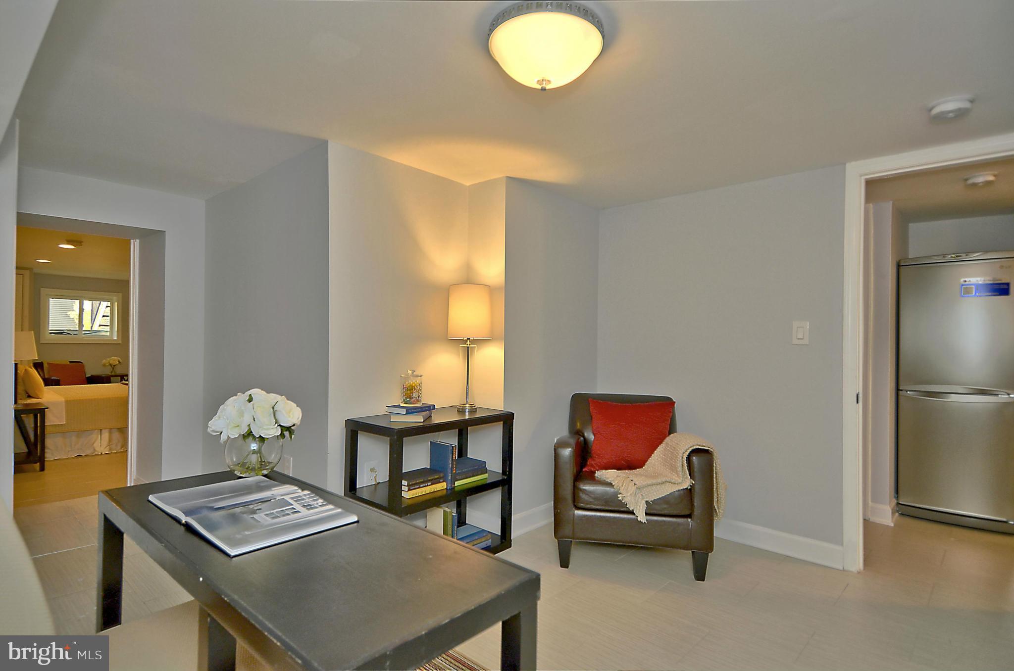 620 6th Street Northeast Washington, DC 20002 - Photo 22 of 30 Apartment Den/Office