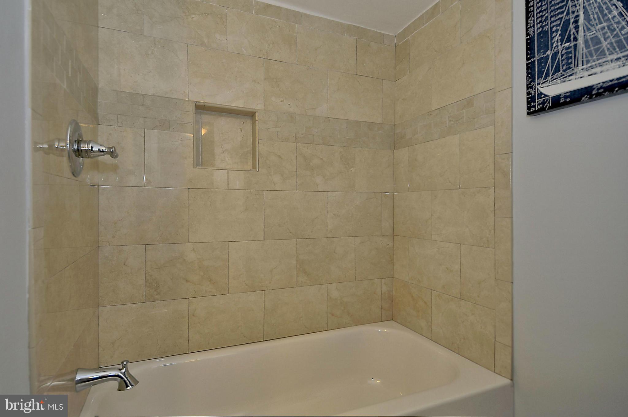 620 6th Street Northeast Washington, DC 20002 - Photo 24 of 30 Apartment Full Bath
