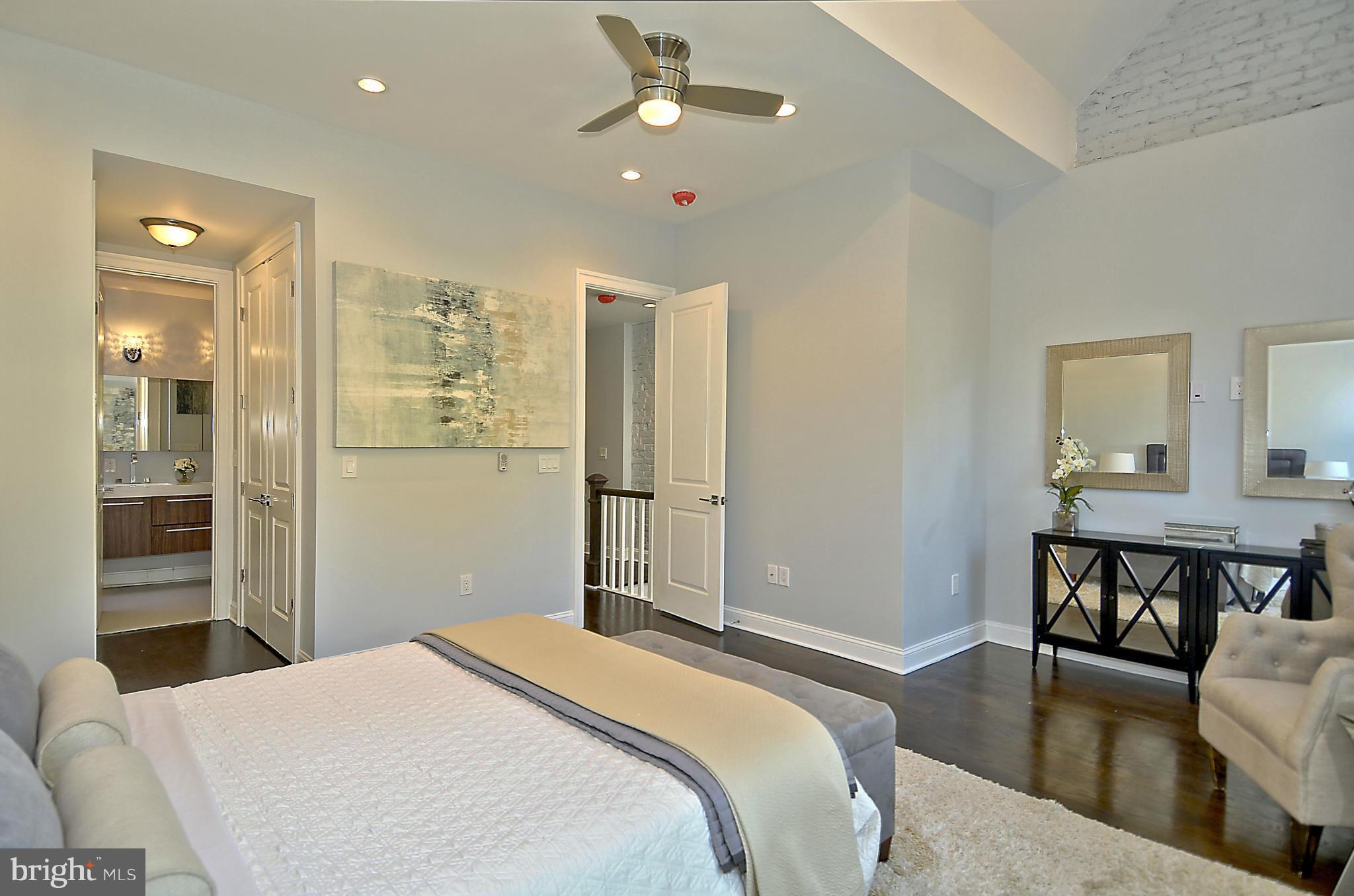 620 6th Street Northeast Washington, DC 20002 - Photo 9 of 30 Master w/ 2 walk-in closets