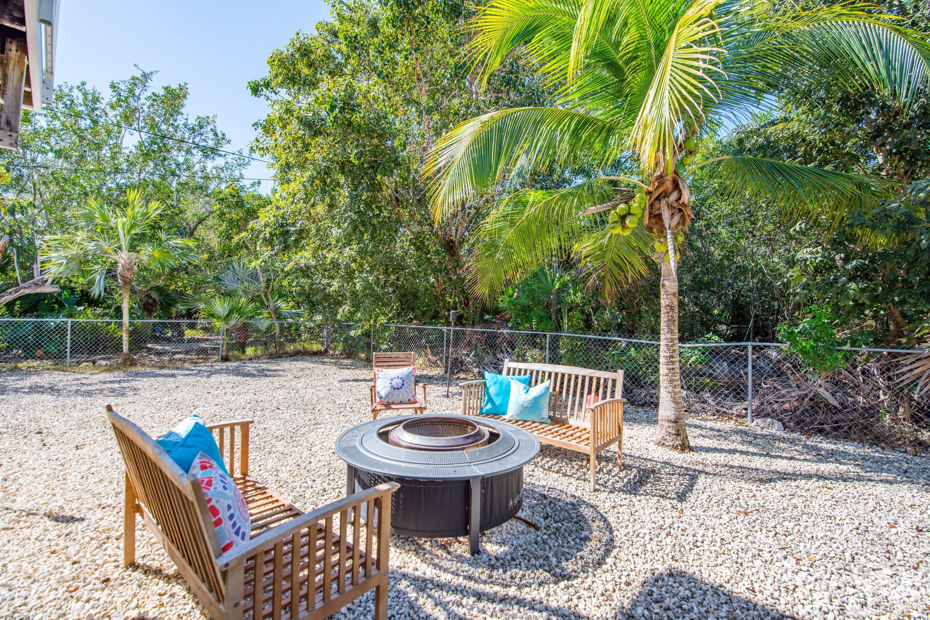 29160 Primrose Lane Big Pine Key, FL 33043 - Photo 21 of 37 a view of a backyard with sitting area
