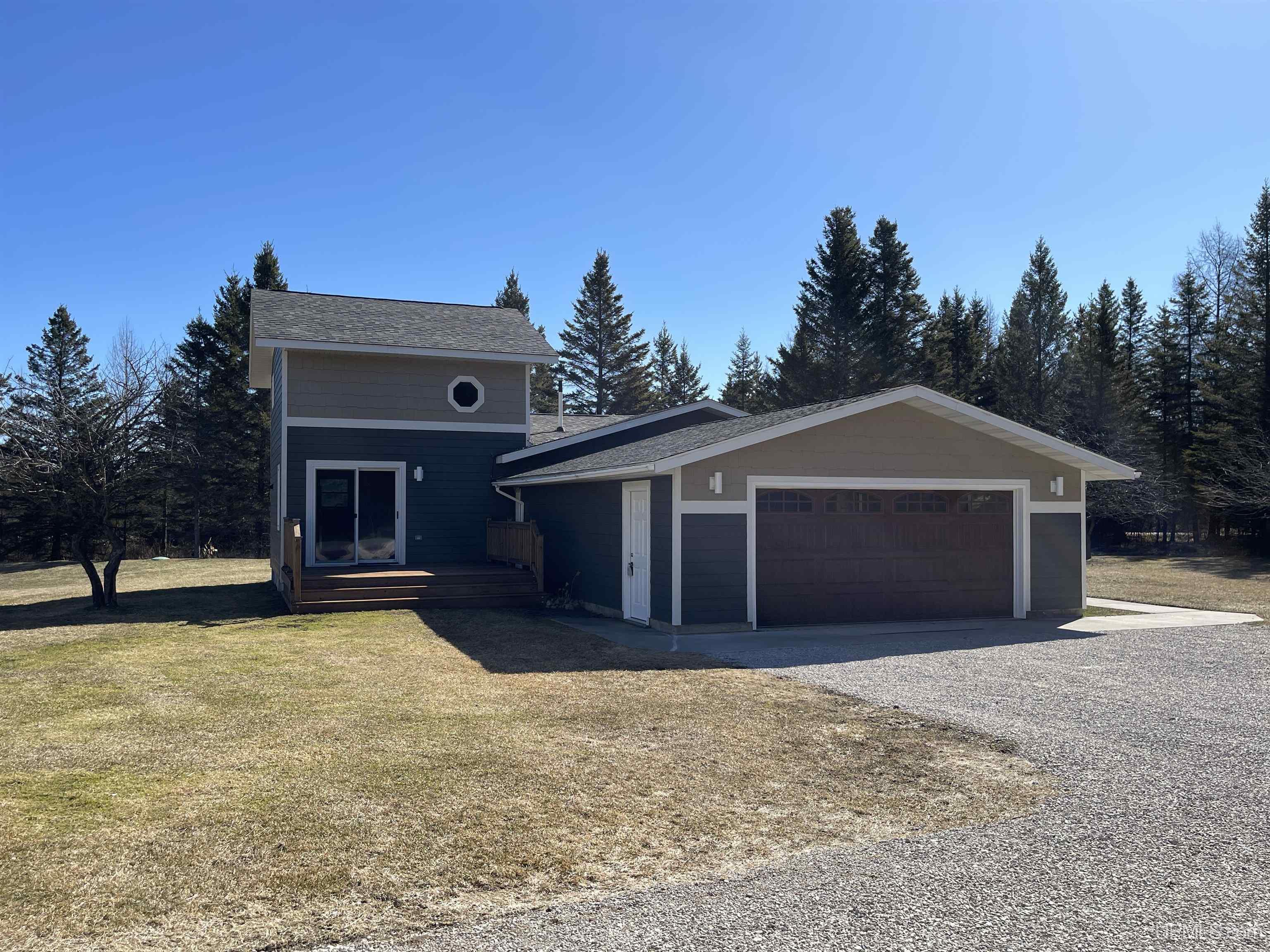 2724 Jackson Road Gulliver, MI 49840 - Photo 41 of 47