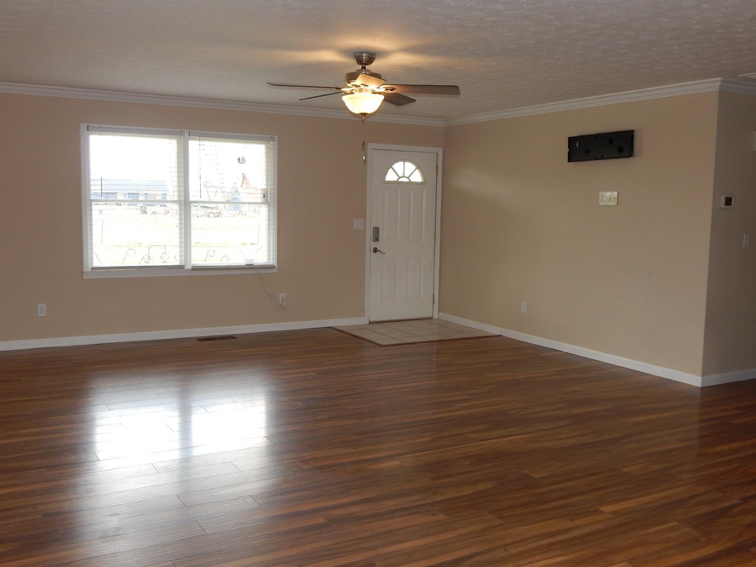 314 Pansy Road Blanchester, OH 45107 - Photo 8 of 28 Gallery Image 8