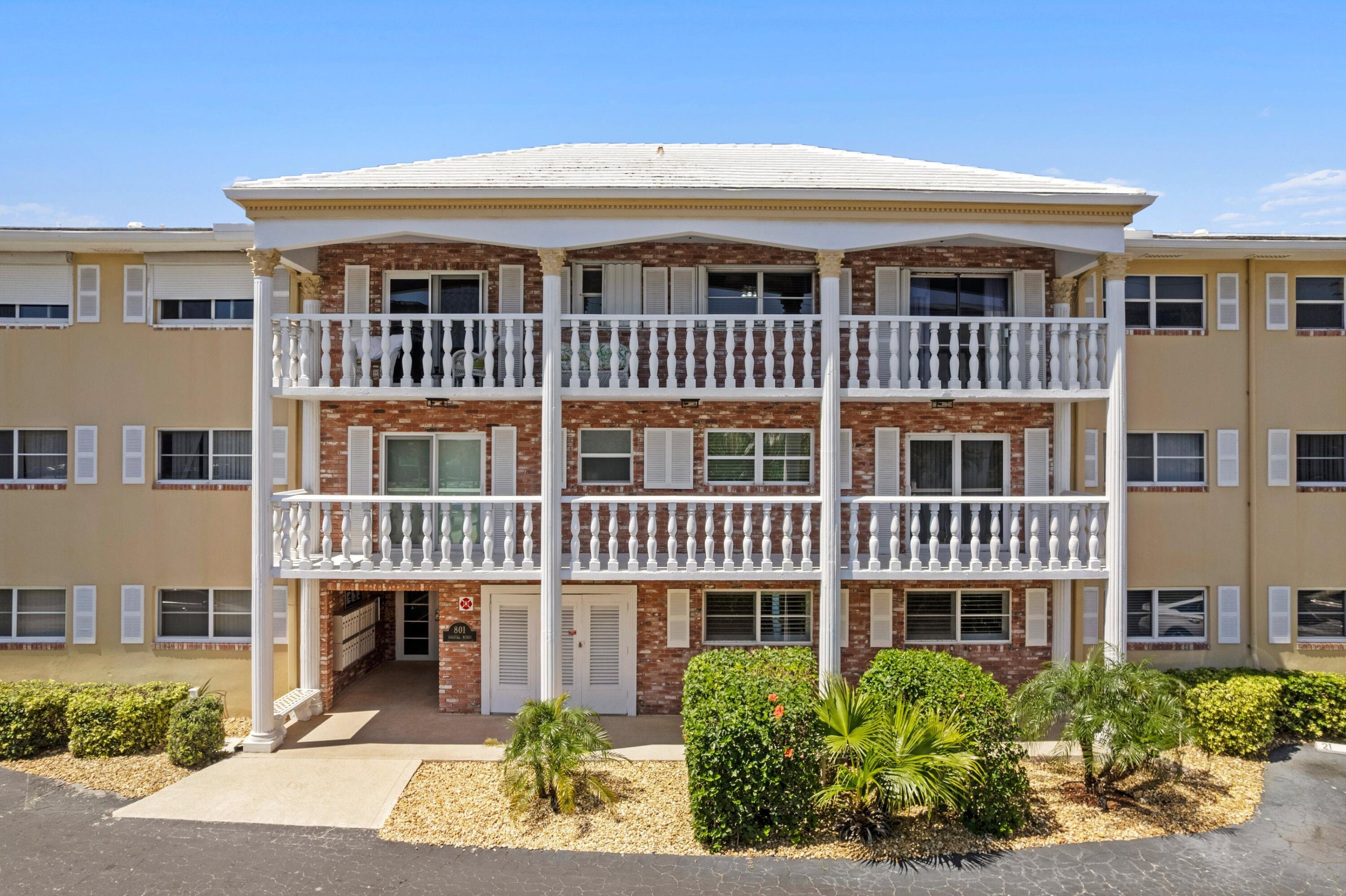 801 North Riverside Drive, Unit 7B Pompano Beach, FL 33062 - Photo 15 of 35 Main Front Exterior