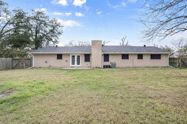 $260,000 | 536 Robindale Lane, Fairfield, TX 75840