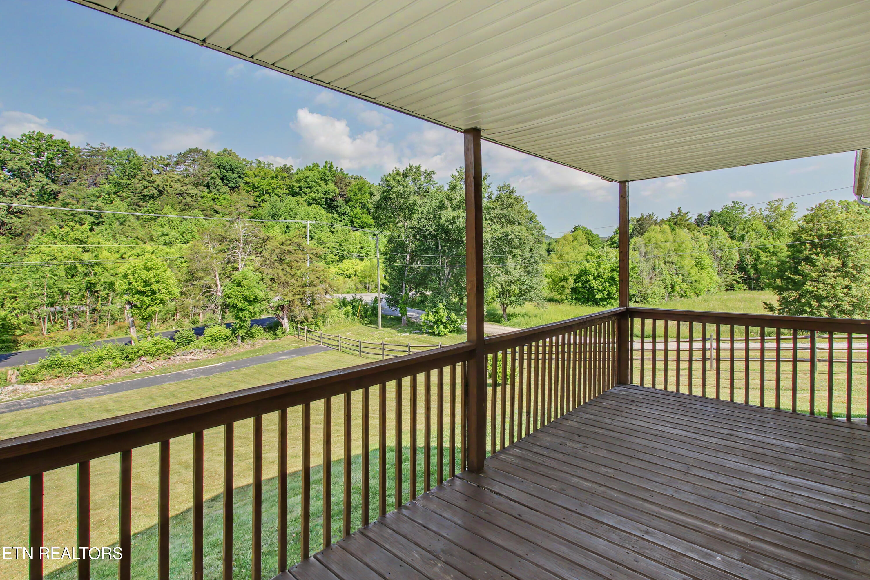7512 Thompson School Road Corryton, TN 37721 - Photo 5 of 44 Front Porch