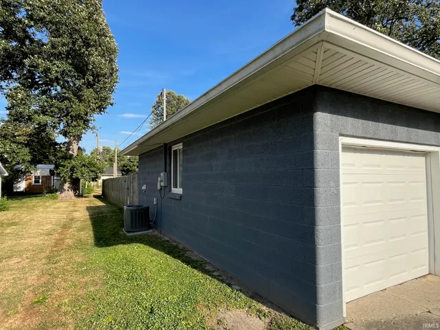 $157,000 | 911 North East Street, Tipton, IN 46072