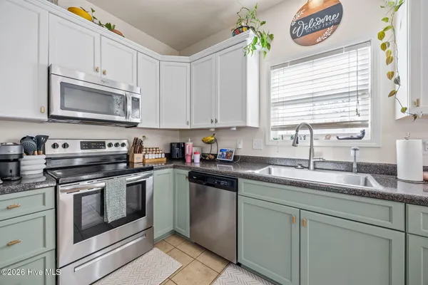 $319,000 | 246 Inverness Drive, Hubert, NC 28539