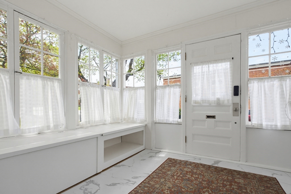 4 Hamill Road Worcester, MA 01602 - Photo 18 of 35