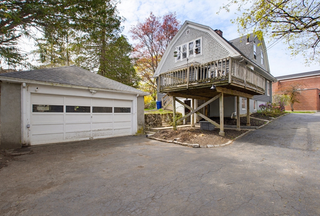 4 Hamill Road Worcester, MA 01602 - Photo 24 of 35