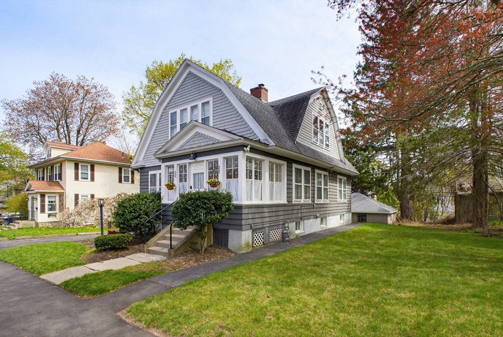 4 Hamill Road Worcester, MA 01602 - Photo 31 of 35