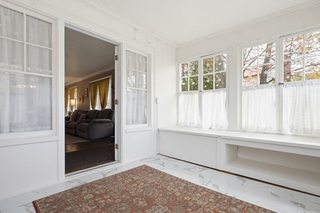 4 Hamill Road Worcester, MA 01602 - Photo 32 of 35