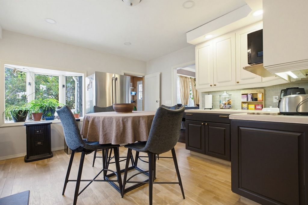 4 Hamill Road Worcester, MA 01602 - Photo 6 of 35