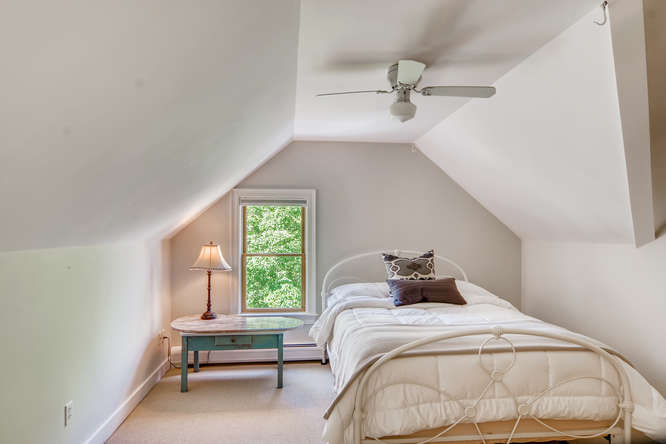 8 B Clambelly Road Chilmark, MA 02535 - Photo 17 of 31 Gallery Image 17