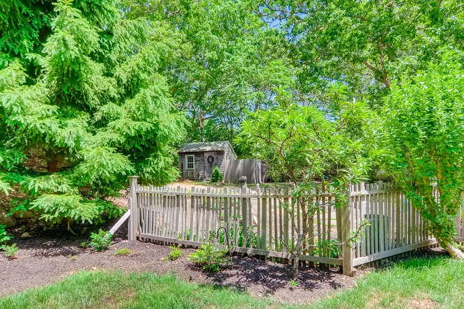 8 B Clambelly Road Chilmark, MA 02535 - Photo 31 of 31 Gallery Image 31