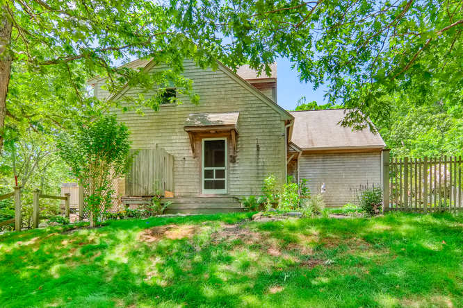 8 B Clambelly Road Chilmark, MA 02535 - Photo 5 of 31 Gallery Image 5