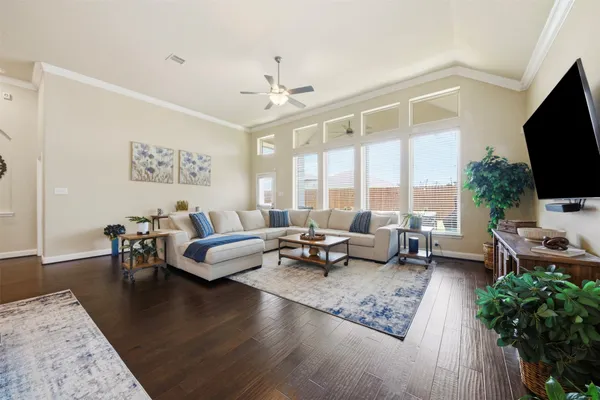 $450,000 | 2003 Sunset Terrace Lane, Pearland, TX 77089