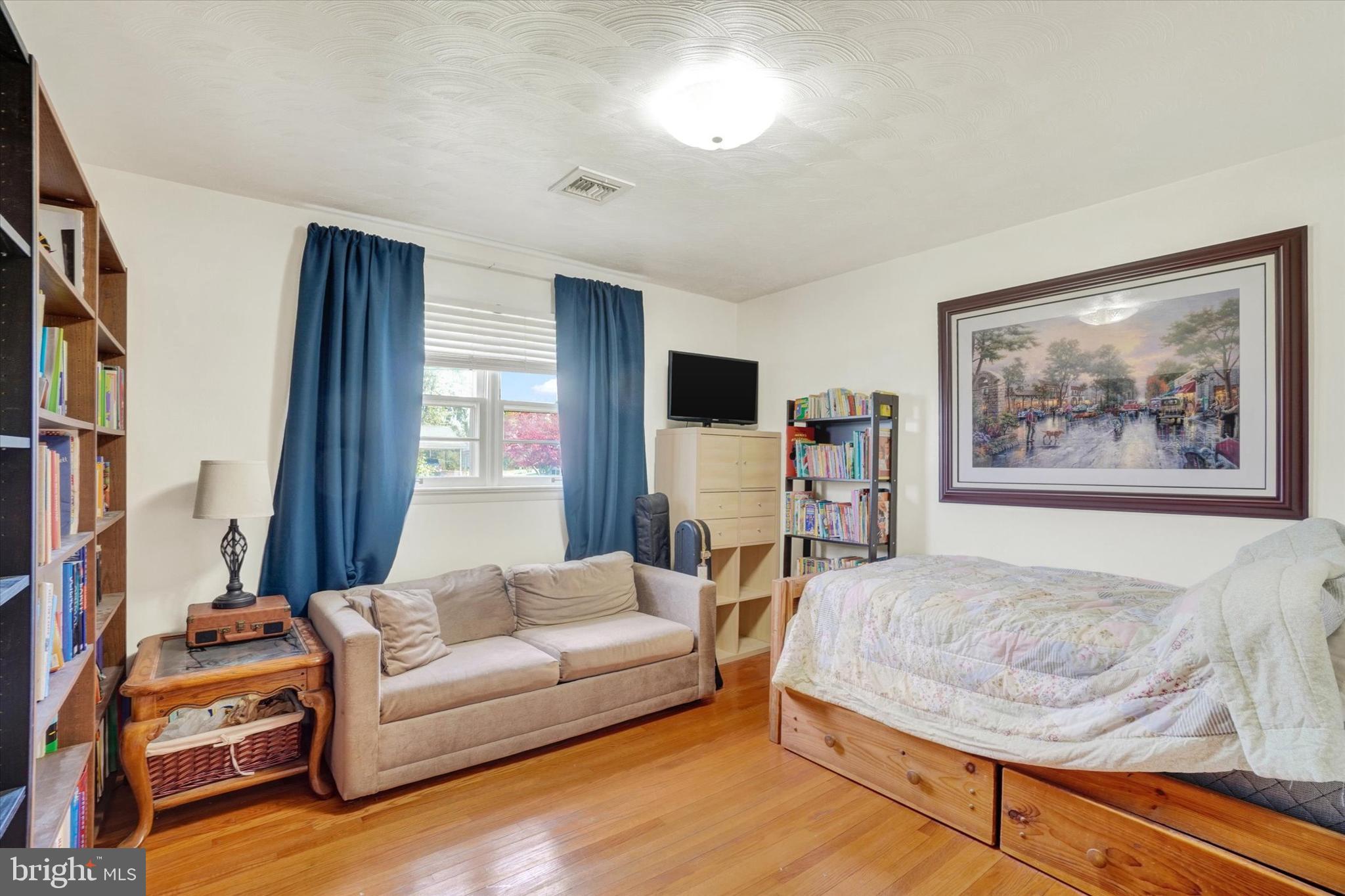 3420 Holly Road Dover, PA 17315 - Photo 11 of 28 Gallery Image 11