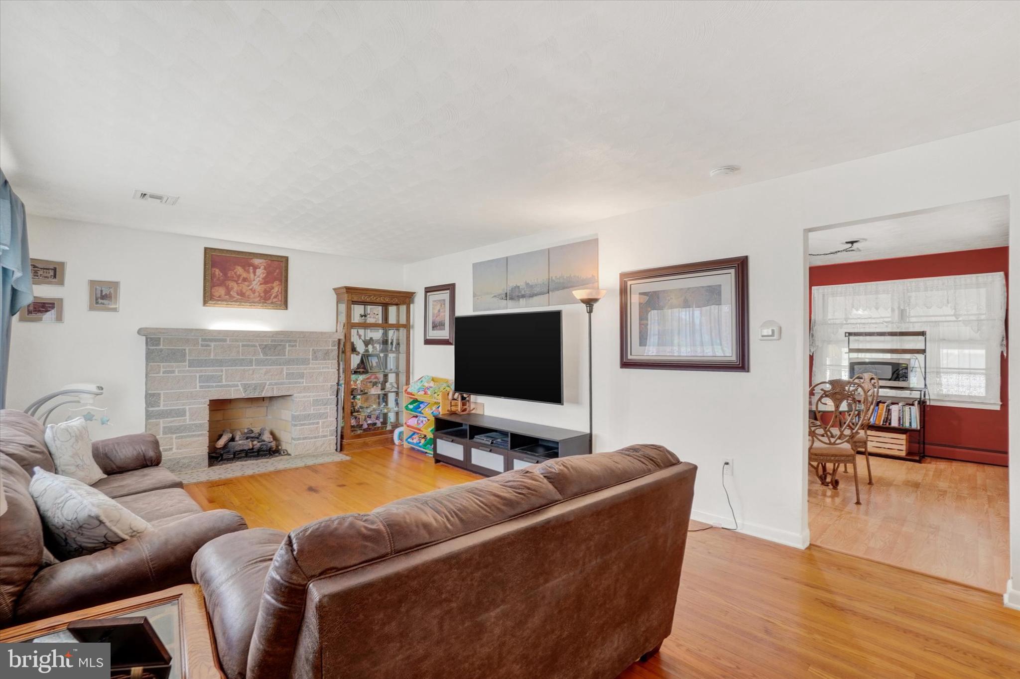 3420 Holly Road Dover, PA 17315 - Photo 5 of 28 Gallery Image 5