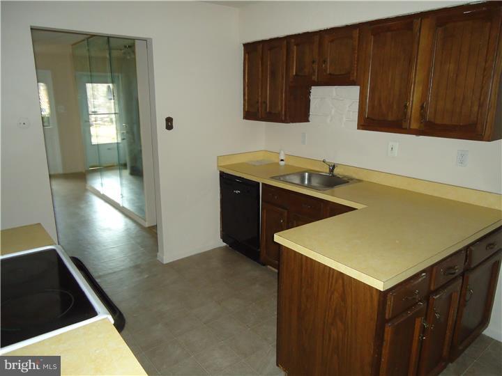 7811 Berwyn Road Cheltenham, PA 19012 - Photo 5 of 13 Gallery Image 5