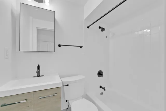 $3,300 | 104 Jefferson Street, Unit 4R, Hoboken, NJ 07030