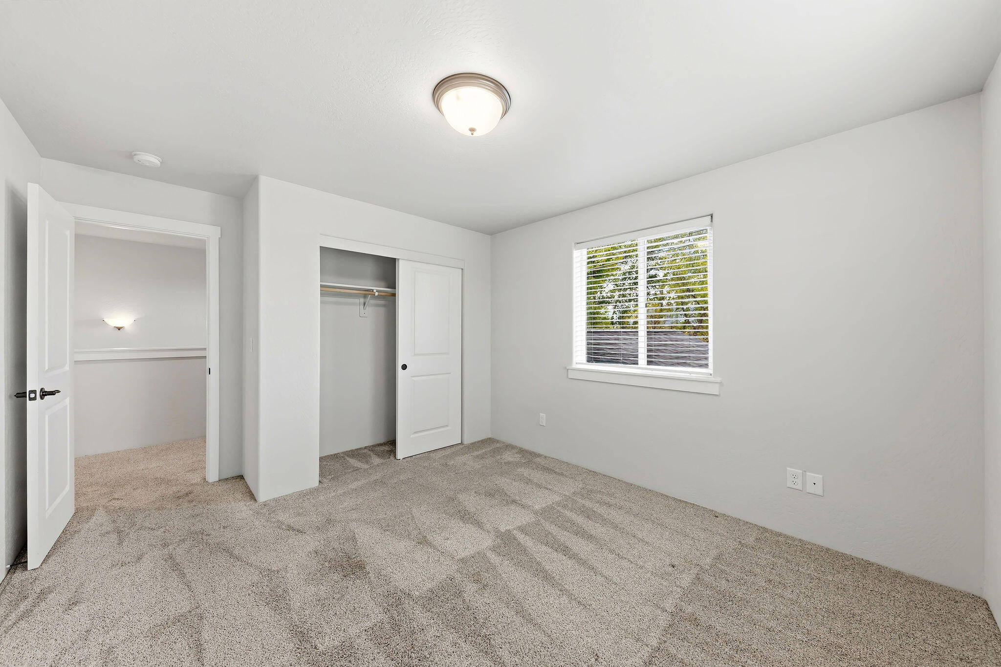 4762 Gebhard Road Central Point, OR 97502 - Photo 17 of 26
