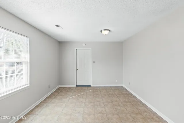 $210,000 | 210 Chatham Court, Jacksonville, NC 28540