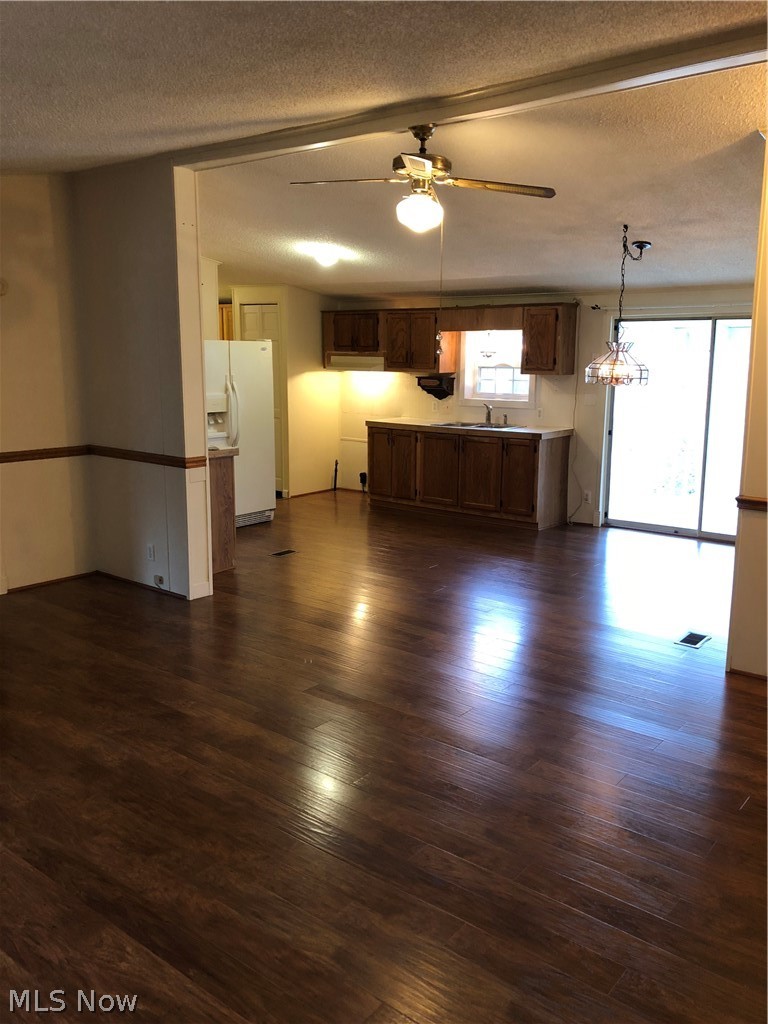 5537 Green Ridge Road Southeast New Philadelphia, OH 44663 - Photo 4 of 17