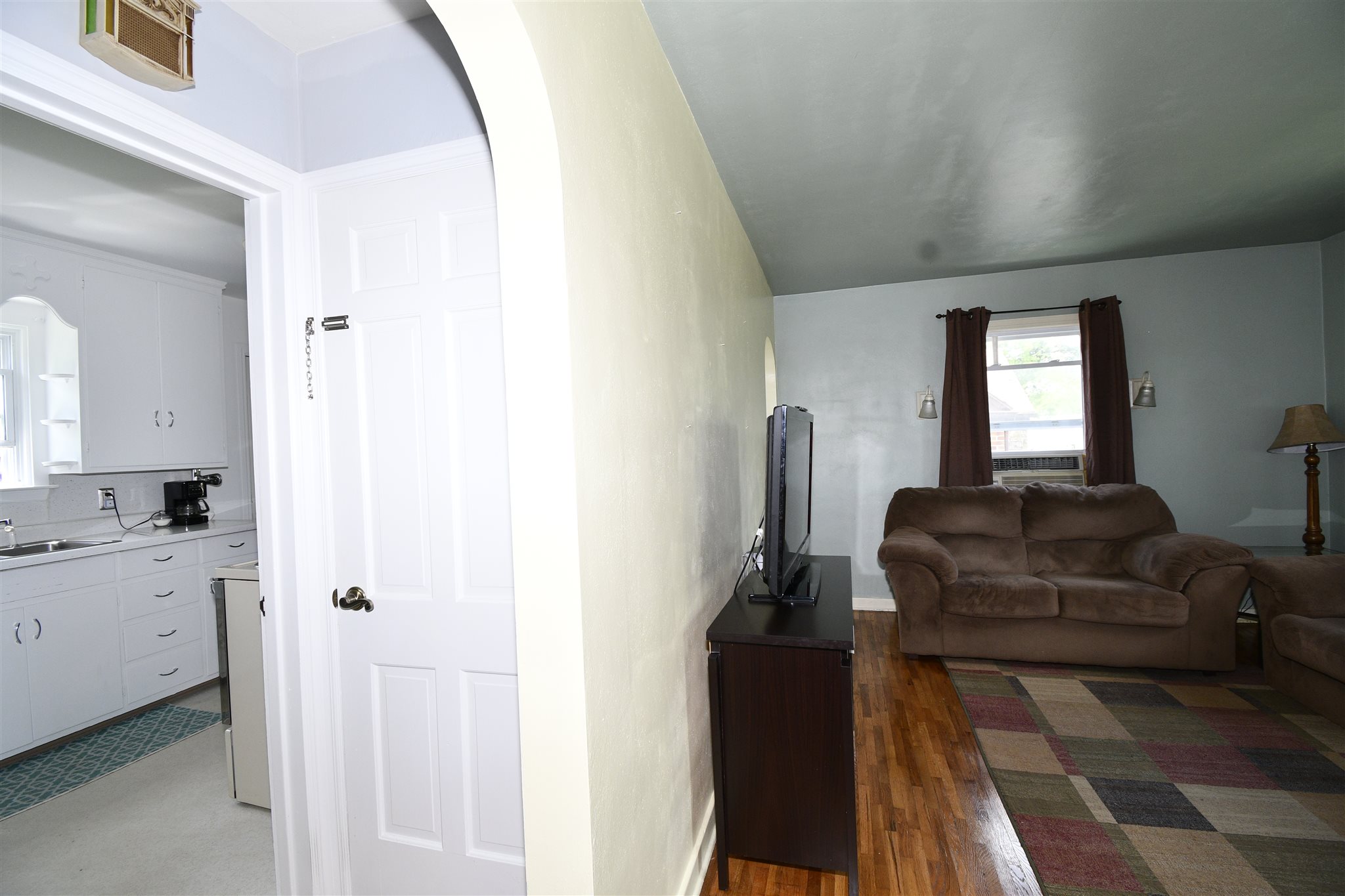 1515 Cherokee Road Fort Wayne, IN 46808 - Photo 6 of 32