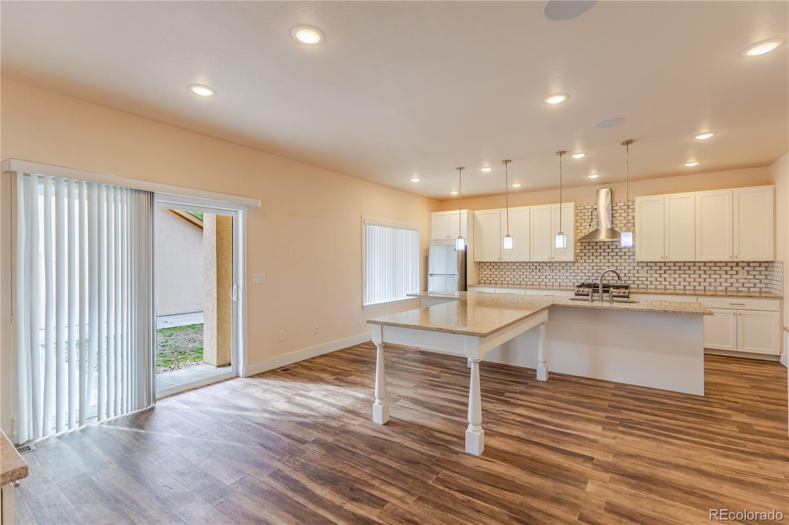 995 South Locust Street Denver, CO 80224 - Photo 12 of 46
