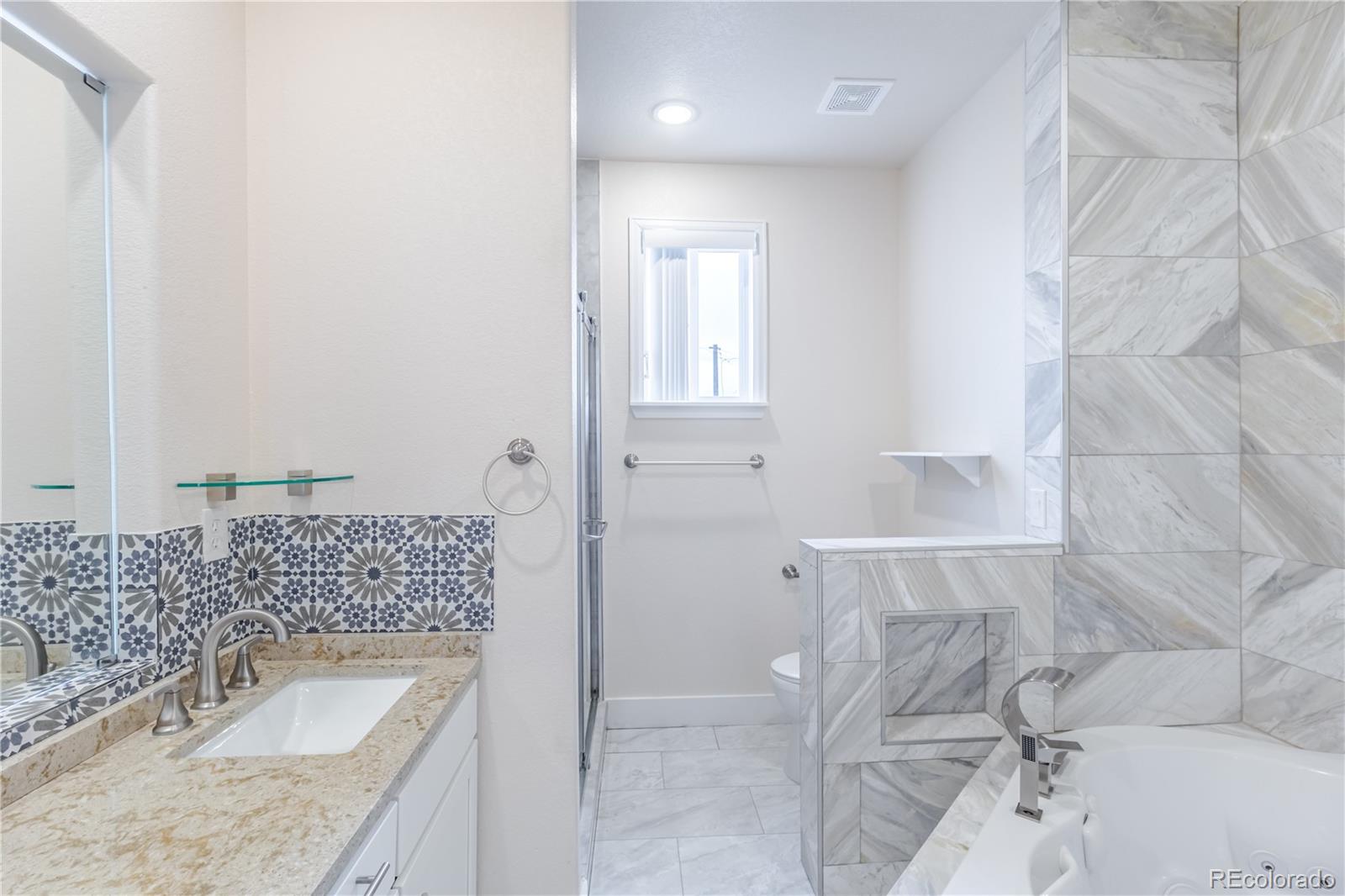 995 South Locust Street Denver, CO 80224 - Photo 18 of 46