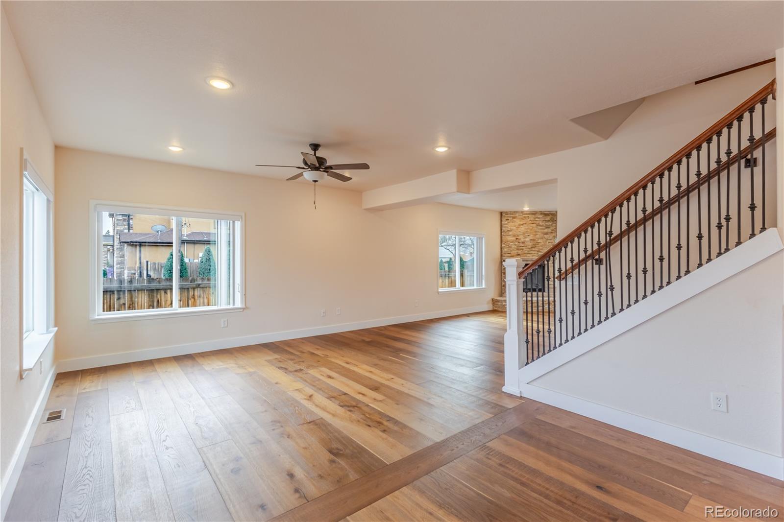 995 South Locust Street Denver, CO 80224 - Photo 5 of 46