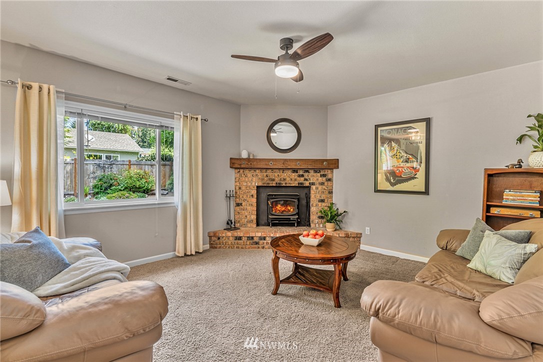3005 171st Place Southeast Bothell, WA 98012 - Photo 11 of 40 Gallery Image 11