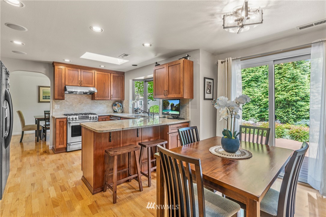 3005 171st Place Southeast Bothell, WA 98012 - Photo 12 of 40 Gallery Image 12