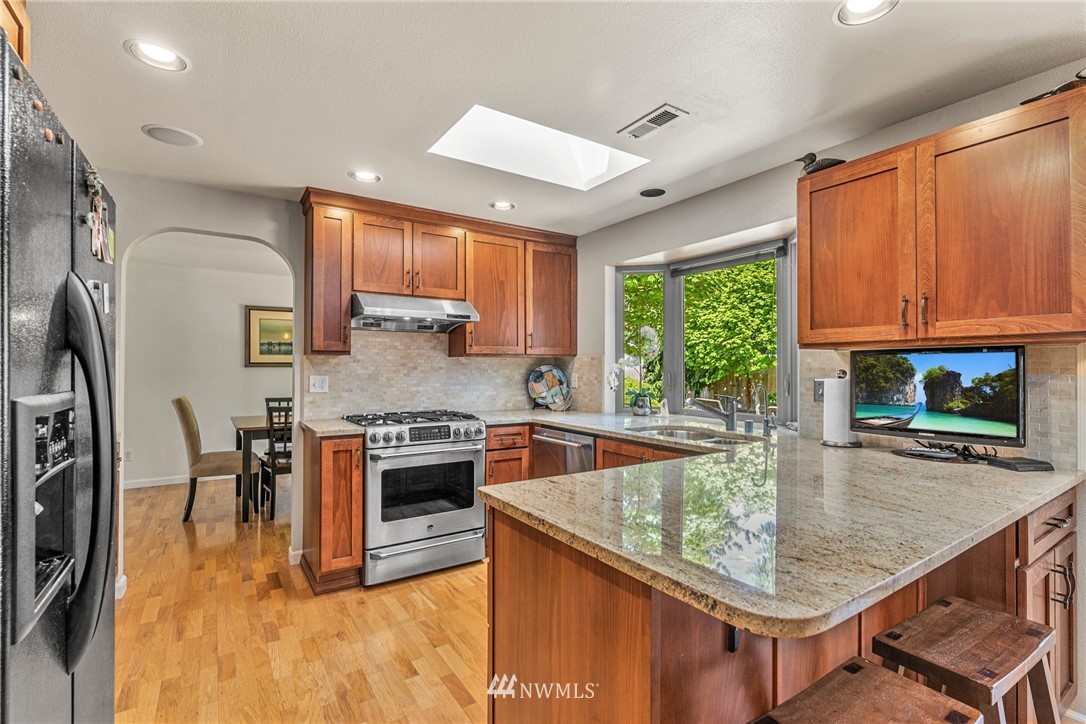3005 171st Place Southeast Bothell, WA 98012 - Photo 14 of 40 Gallery Image 14