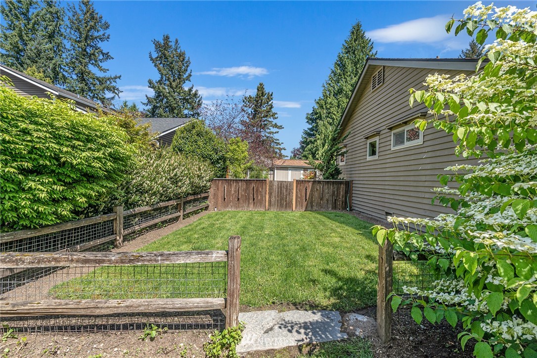3005 171st Place Southeast Bothell, WA 98012 - Photo 35 of 40 Gallery Image 35