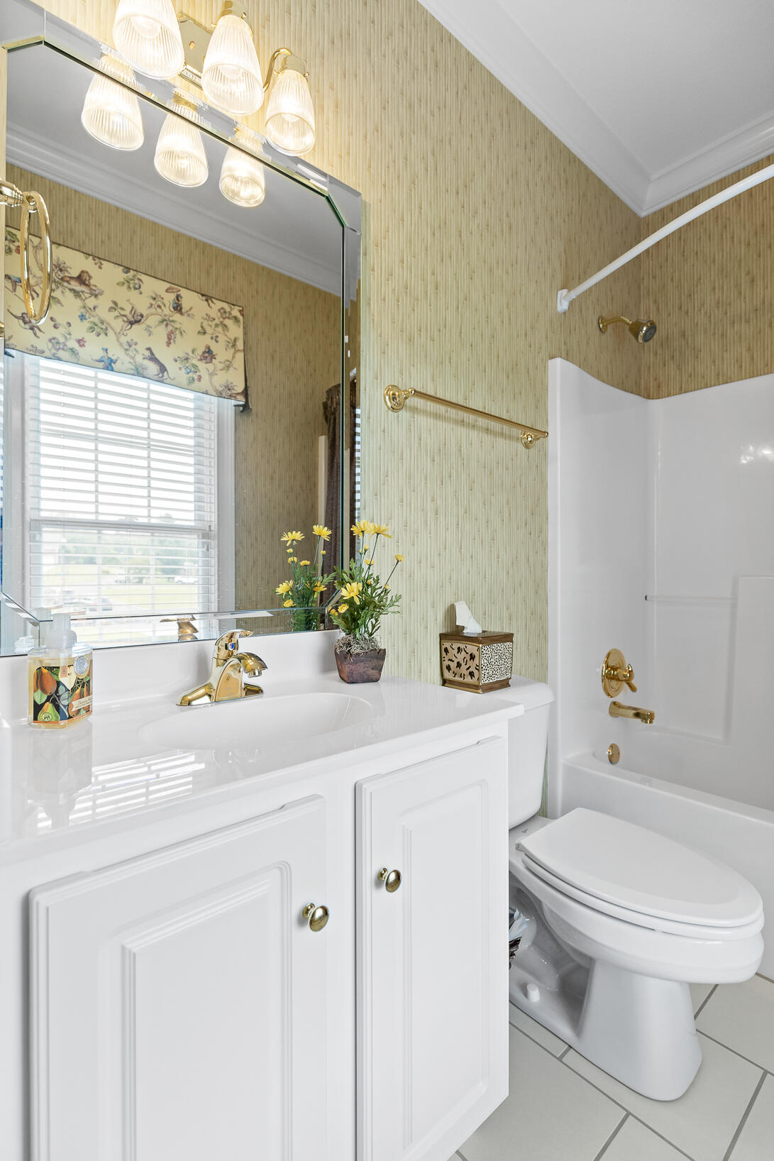 3204 Bluff Drive Cleveland, TN 37312 - Photo 46 of 74 Full Bath for Bedroom 3